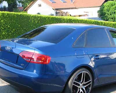 Tönungsfolie passgenau zugeschnitten und professionell montiert auf Audi A4 Limousine B8