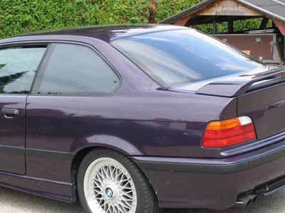 Tönungsfolie passgenau zugeschnitten und professionell montiert auf BMW 3er Coupe E36 – Beispiel mit FVB Carbon Folie