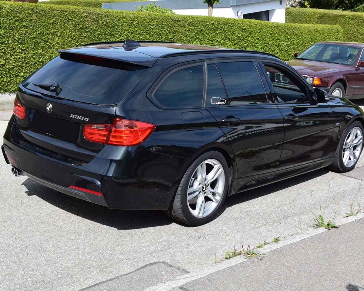 Tönungsfolie passgenau zugeschnitten und professionell montiert auf BMW 3er Touring F31 – Beispiel mit FVB Carbon Folie