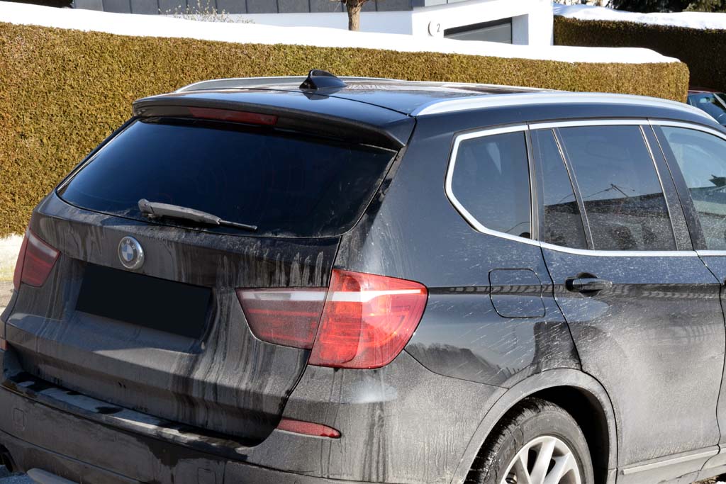 Tönungsfolie passgenau zugeschnitten und professionell montiert auf BMW X3 F25 – Beispiel mit FVB Carbon Folie