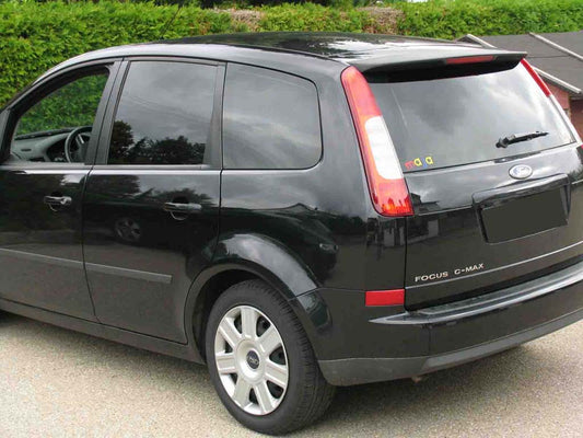 Tönungsfolie passgenau zugeschnitten und professionell montiert auf Ford C-Max I – Beispiel mit FVB Carbon Folie