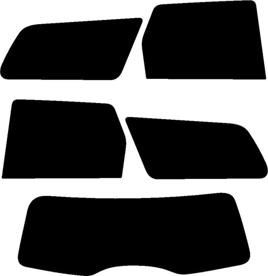 Tönungsfolie passgenau zugeschnitten und professionell montiert auf Ford Focus Turnier I – Beispiel mit FVB Carbon Folie