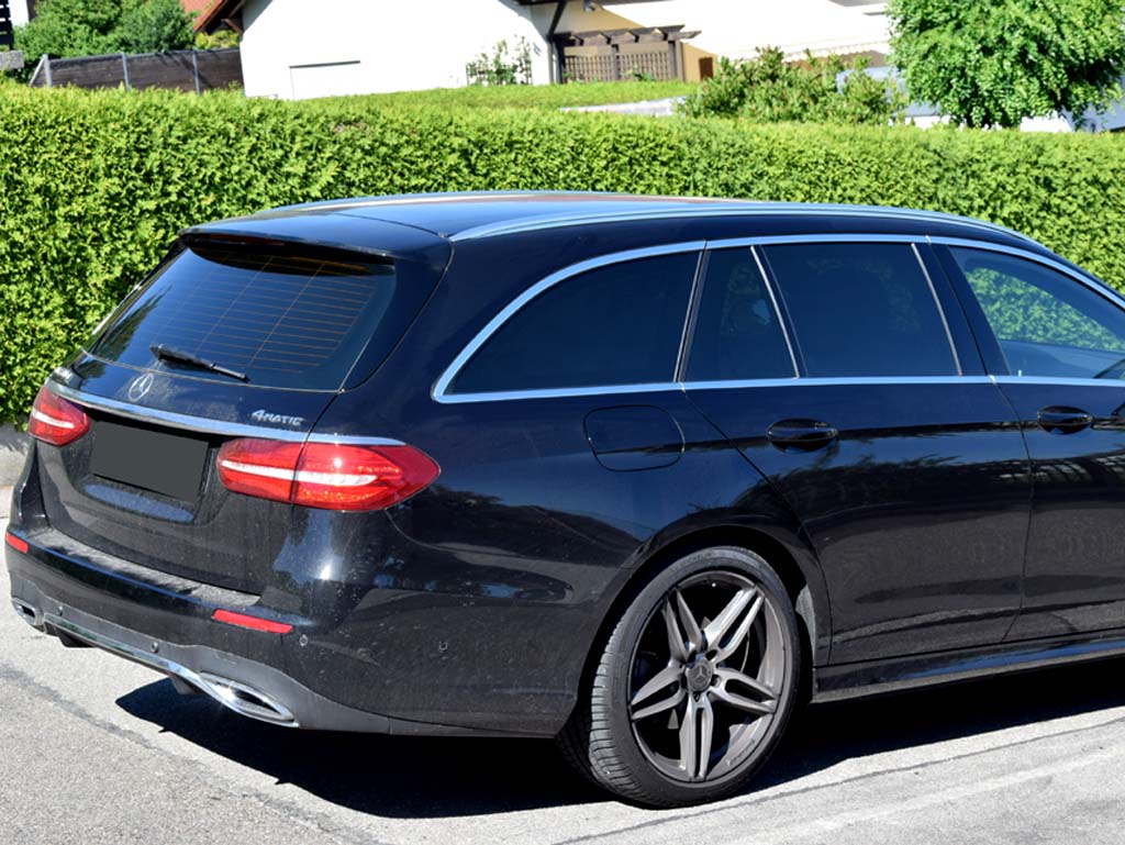 Tönungsfolie passgenau zugeschnitten und professionell montiert auf Mercedes E Klasse S213  – Beispiel mit FVB Ceramic Folie