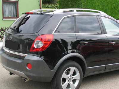 Tönungsfolie passgenau zugeschnitten und professionell montiert auf Opel Antara – Beispiel mit FVB Carbon Folie