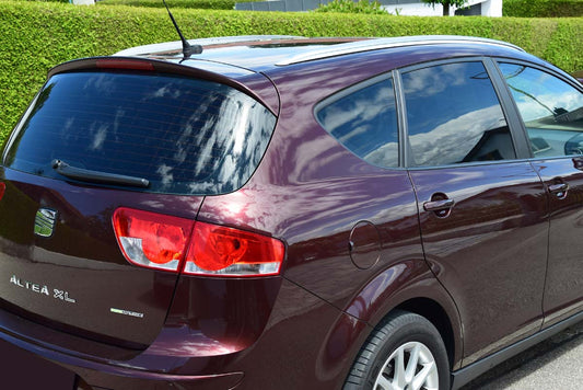 Tönungsfolie passgenau zugeschnitten und professionell montiert auf Seat Altea XL – Beispiel mit FVB Carbon Folie