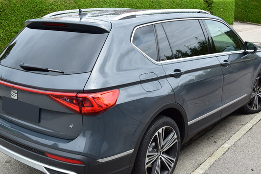 Tönungsfolie passgenau zugeschnitten und professionell montiert auf Seat Tarraco – Beispiel mit FVB Carbon Folie