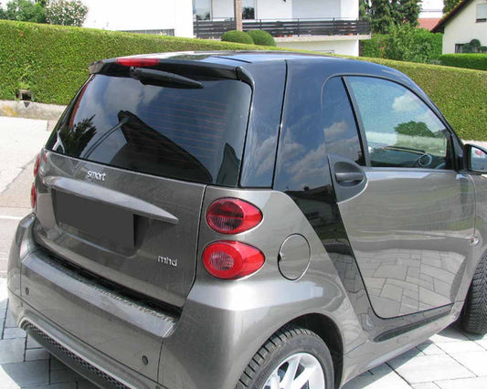 Tönungsfolie passgenau zugeschnitten und professionell montiert auf Smart 451 – Beispiel mit FVB Carbon Folie