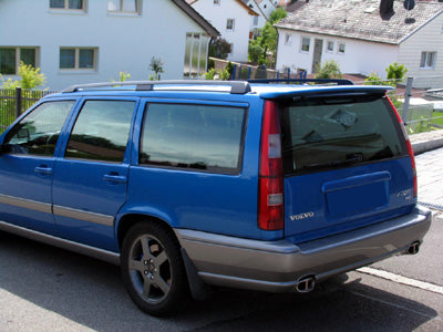 Tönungsfolie passgenau zugeschnitten und professionell montiert auf Volvo V70 L – Beispiel mit FVB Carbon Folie
