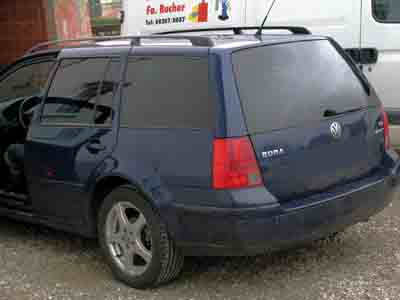 Tönungsfolie passgenau zugeschnitten und professionell montiert auf VW Bora Variant – Beispiel mit FVB Carbon Folie